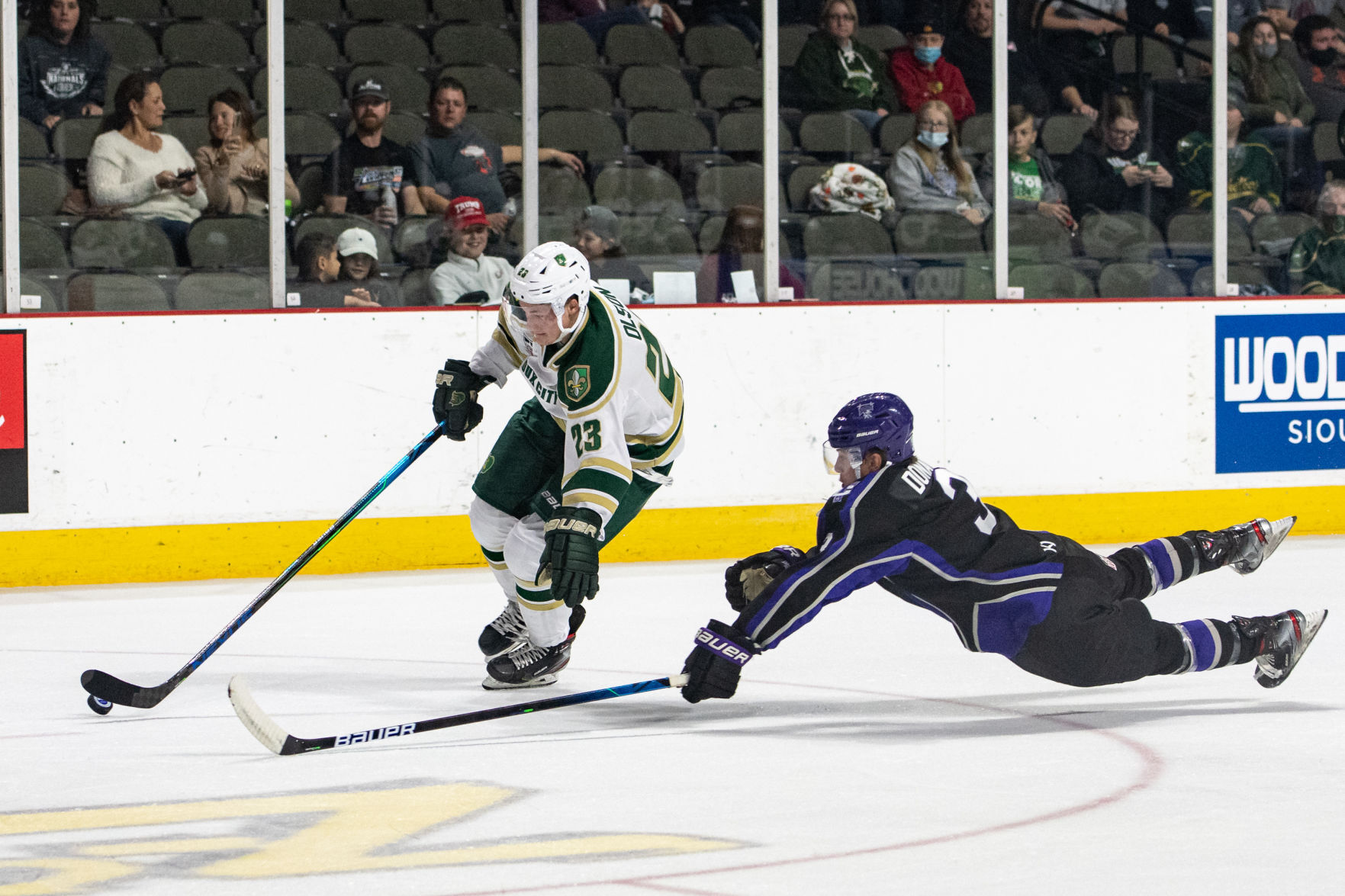 Musketeers vs Tri-City Storm hockey